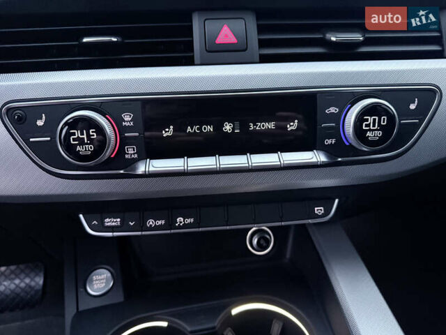 Белый Ауди А4, объемом двигателя 2 л и пробегом 38 тыс. км за 16700 $, фото 10 на Automoto.ua