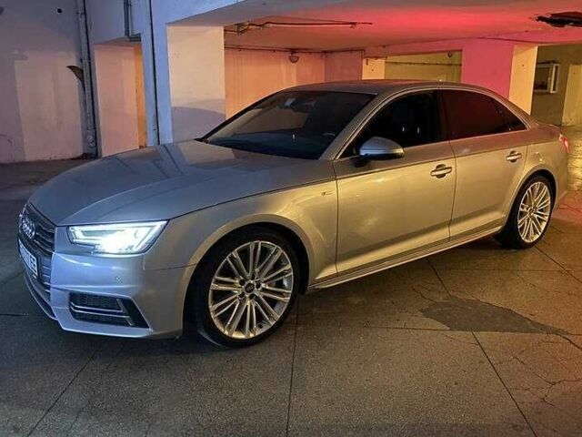 Белый Ауди А4, объемом двигателя 3 л и пробегом 98 тыс. км за 19000 $, фото 2 на Automoto.ua