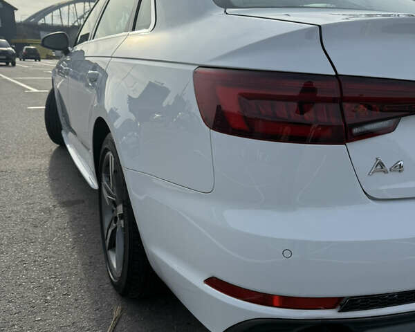 Белый Ауди А4, объемом двигателя 1.98 л и пробегом 137 тыс. км за 21500 $, фото 8 на Automoto.ua