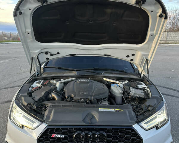 Білий Ауді А4, об'ємом двигуна 1.98 л та пробігом 162 тис. км за 20500 $, фото 41 на Automoto.ua