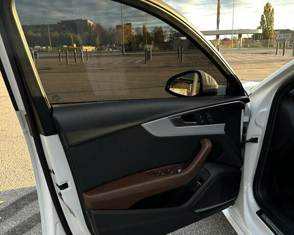 Білий Ауді А4, об'ємом двигуна 1.98 л та пробігом 162 тис. км за 20500 $, фото 51 на Automoto.ua