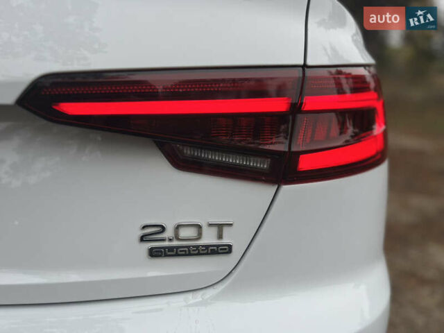 Белый Ауди А4, объемом двигателя 2 л и пробегом 169 тыс. км за 22500 $, фото 9 на Automoto.ua