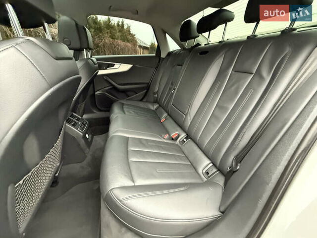 Белый Ауди А4, объемом двигателя 2 л и пробегом 178 тыс. км за 14999 $, фото 43 на Automoto.ua