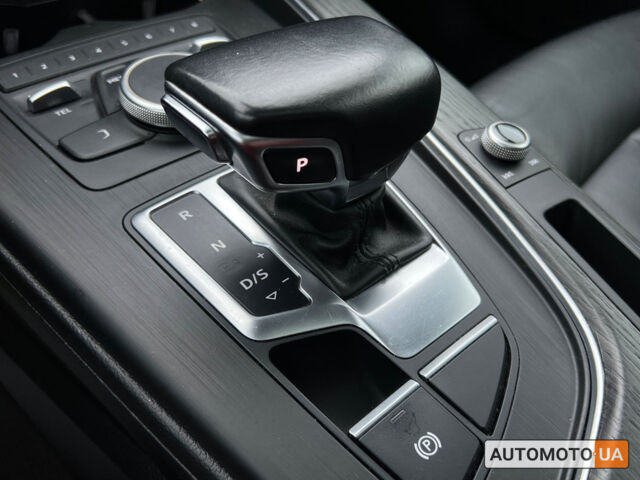 Белый Ауди А4, объемом двигателя 2 л и пробегом 136 тыс. км за 17900 $, фото 18 на Automoto.ua