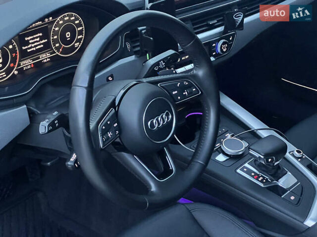 Білий Ауді А4, об'ємом двигуна 1.98 л та пробігом 289 тис. км за 16500 $, фото 6 на Automoto.ua