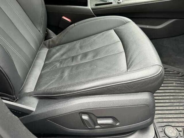 Белый Ауди А4, объемом двигателя 2 л и пробегом 82 тыс. км за 14000 $, фото 15 на Automoto.ua