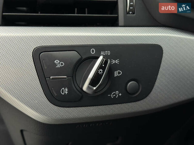 Білий Ауді А4, об'ємом двигуна 1.98 л та пробігом 163 тис. км за 17200 $, фото 29 на Automoto.ua