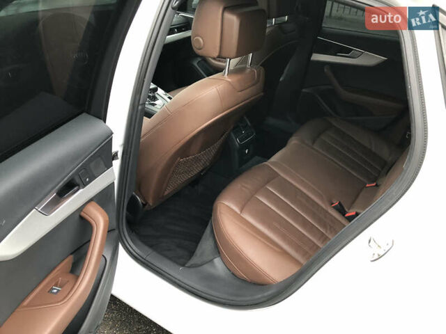 Білий Ауді А4, об'ємом двигуна 2 л та пробігом 173 тис. км за 12345 $, фото 40 на Automoto.ua