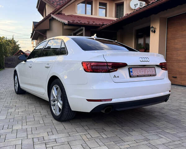Білий Ауді А4, об'ємом двигуна 2 л та пробігом 209 тис. км за 16700 $, фото 8 на Automoto.ua