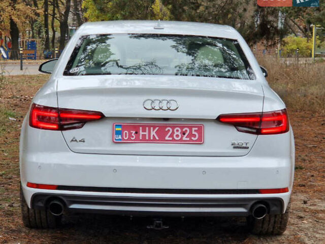 Белый Ауди А4, объемом двигателя 2 л и пробегом 169 тыс. км за 22500 $, фото 4 на Automoto.ua