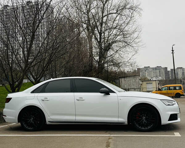 Белый Ауди А4, объемом двигателя 1.98 л и пробегом 129 тыс. км за 22900 $, фото 4 на Automoto.ua