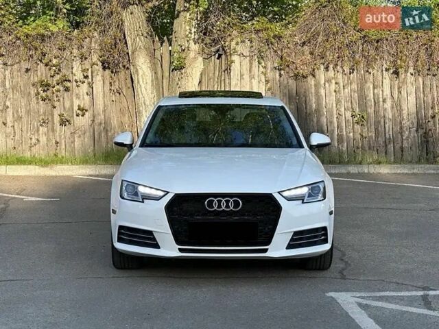 Білий Ауді А4, об'ємом двигуна 2 л та пробігом 142 тис. км за 17999 $, фото 2 на Automoto.ua