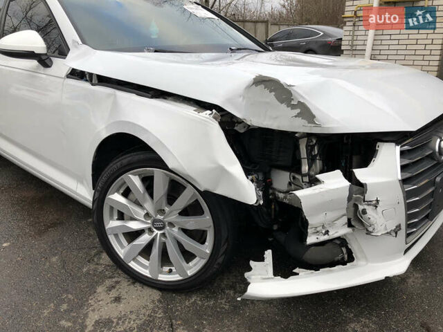 Білий Ауді А4, об'ємом двигуна 2 л та пробігом 173 тис. км за 12345 $, фото 7 на Automoto.ua