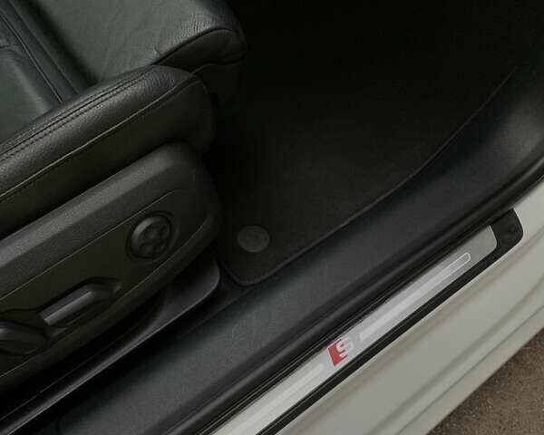 Белый Ауди А4, объемом двигателя 1.98 л и пробегом 149 тыс. км за 17700 $, фото 18 на Automoto.ua