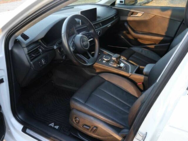 Белый Ауди А4, объемом двигателя 2 л и пробегом 68 тыс. км за 12999 $, фото 8 на Automoto.ua