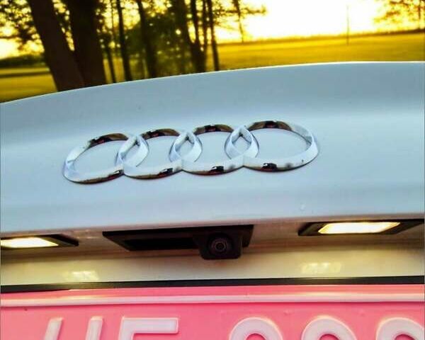 Білий Ауді А4, об'ємом двигуна 1.98 л та пробігом 158 тис. км за 25000 $, фото 5 на Automoto.ua