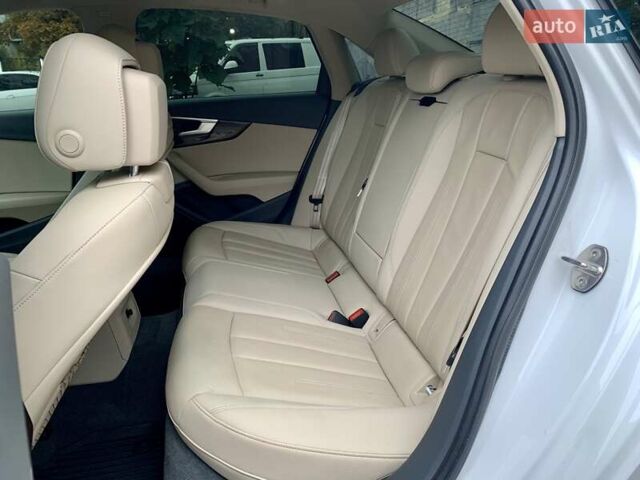 Белый Ауди А4, объемом двигателя 1.98 л и пробегом 123 тыс. км за 23800 $, фото 9 на Automoto.ua