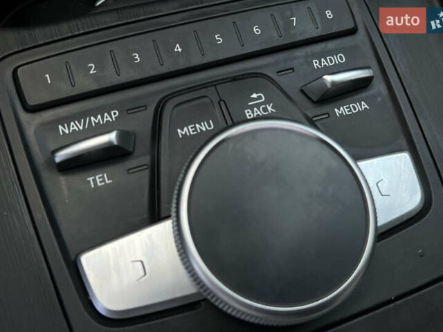 Белый Ауди А4, объемом двигателя 2 л и пробегом 222 тыс. км за 18199 $, фото 4 на Automoto.ua