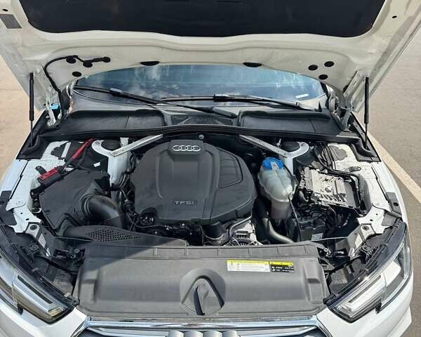 Белый Ауди А4, объемом двигателя 1.98 л и пробегом 85 тыс. км за 25000 $, фото 5 на Automoto.ua