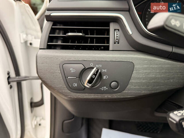 Белый Ауди А4, объемом двигателя 1.97 л и пробегом 237 тыс. км за 19999 $, фото 32 на Automoto.ua