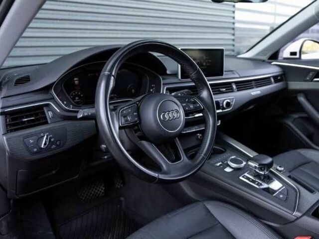 Білий Ауді А4, об'ємом двигуна 2 л та пробігом 43 тис. км за 14000 $, фото 7 на Automoto.ua