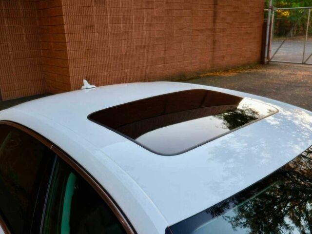 Белый Ауди А4, объемом двигателя 2 л и пробегом 68 тыс. км за 12999 $, фото 14 на Automoto.ua