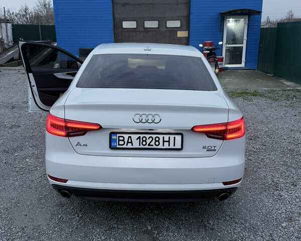 Белый Ауди А4, объемом двигателя 2 л и пробегом 38 тыс. км за 16700 $, фото 4 на Automoto.ua