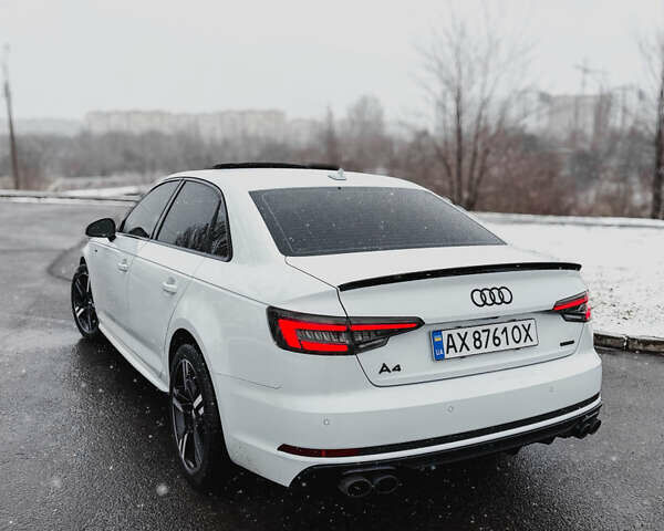 Белый Ауди А4, объемом двигателя 2 л и пробегом 70 тыс. км за 24800 $, фото 2 на Automoto.ua