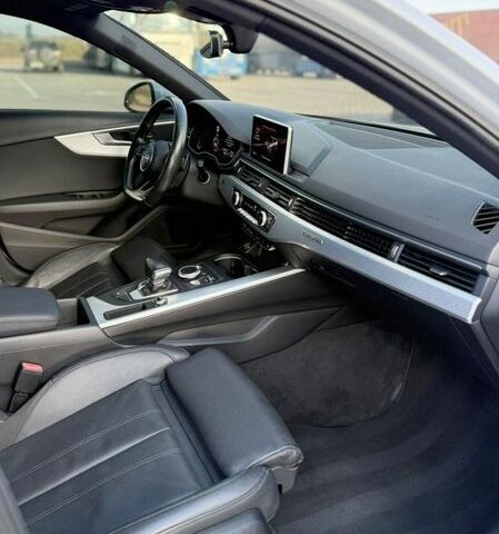 Белый Ауди А4, объемом двигателя 2 л и пробегом 211 тыс. км за 18300 $, фото 18 на Automoto.ua