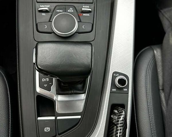 Белый Ауди А4, объемом двигателя 1.98 л и пробегом 128 тыс. км за 18000 $, фото 6 на Automoto.ua