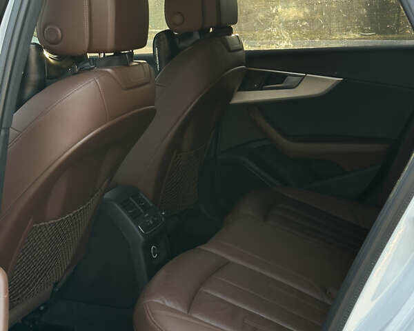 Білий Ауді А4, об'ємом двигуна 1.98 л та пробігом 162 тис. км за 20500 $, фото 54 на Automoto.ua