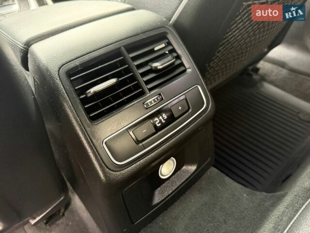 Білий Ауді А4, об'ємом двигуна 2 л та пробігом 200 тис. км за 15500 $, фото 46 на Automoto.ua