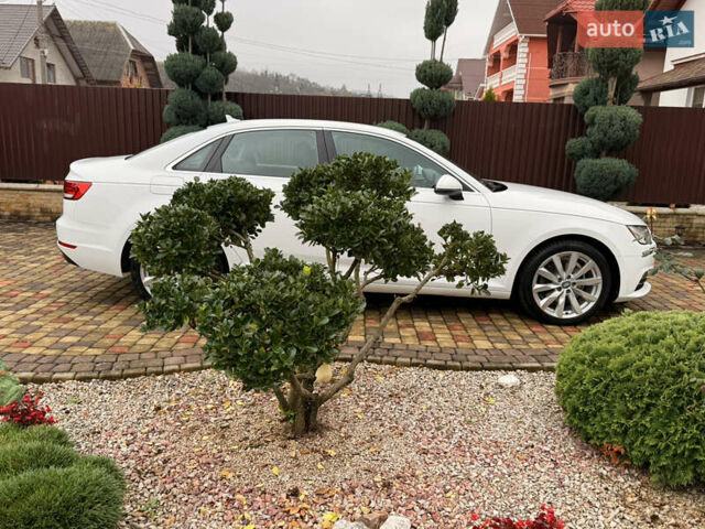 Белый Ауди А4, объемом двигателя 1.97 л и пробегом 237 тыс. км за 19999 $, фото 5 на Automoto.ua