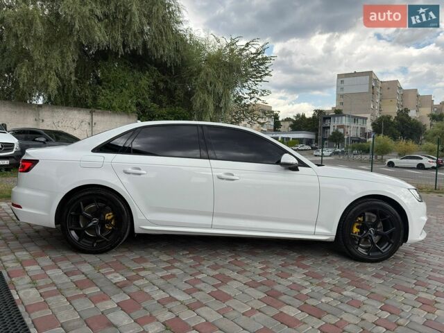 Білий Ауді А4, об'ємом двигуна 1.98 л та пробігом 172 тис. км за 15500 $, фото 9 на Automoto.ua