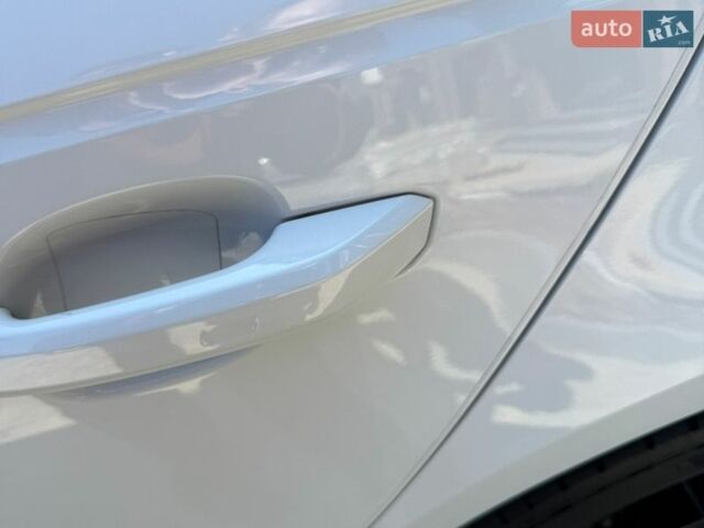 Белый Ауди А4, объемом двигателя 2 л и пробегом 120 тыс. км за 19500 $, фото 84 на Automoto.ua