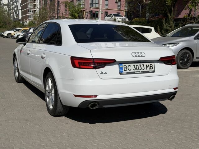 Белый Ауди А4, объемом двигателя 2 л и пробегом 116 тыс. км за 17500 $, фото 5 на Automoto.ua