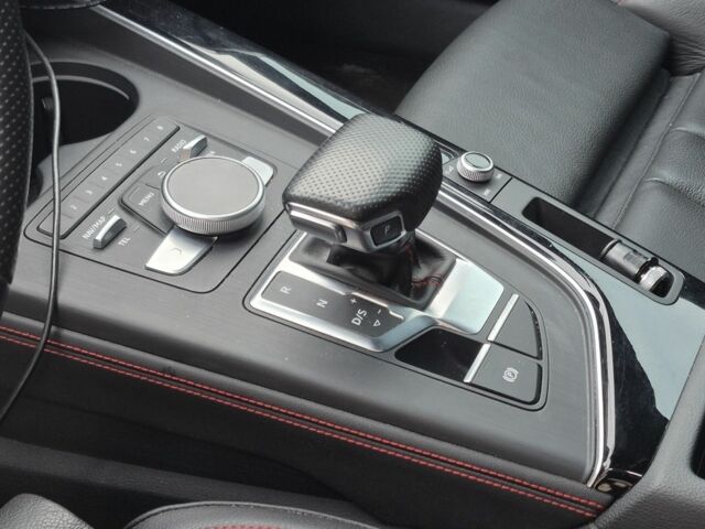 Белый Ауди А4, объемом двигателя 2 л и пробегом 75 тыс. км за 24900 $, фото 4 на Automoto.ua