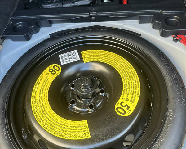 Білий Ауді А4, об'ємом двигуна 1.98 л та пробігом 118 тис. км за 17800 $, фото 13 на Automoto.ua