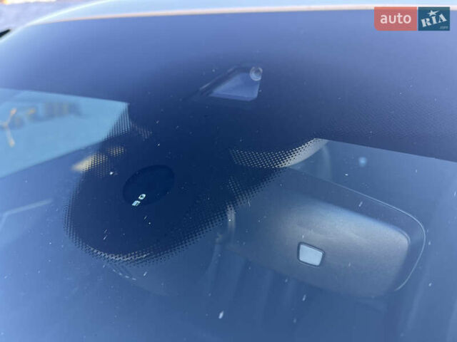 Білий Ауді А4, об'ємом двигуна 1.98 л та пробігом 184 тис. км за 18500 $, фото 10 на Automoto.ua