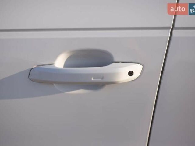 Белый Ауди А4, объемом двигателя 2 л и пробегом 183 тыс. км за 21500 $, фото 9 на Automoto.ua