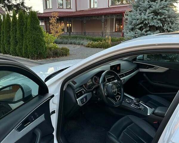 Білий Ауді А4, об'ємом двигуна 1.98 л та пробігом 191 тис. км за 19500 $, фото 4 на Automoto.ua