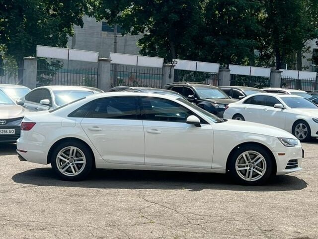 Білий Ауді А4, об'ємом двигуна 1.98 л та пробігом 150 тис. км за 16999 $, фото 9 на Automoto.ua