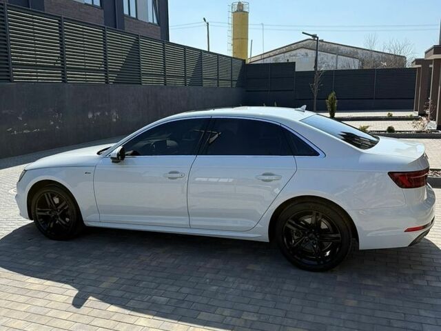 Білий Ауді А4, об'ємом двигуна 2 л та пробігом 121 тис. км за 18500 $, фото 25 на Automoto.ua