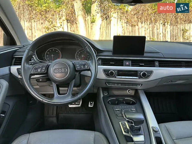Белый Ауди А4, объемом двигателя 2 л и пробегом 140 тыс. км за 17699 $, фото 2 на Automoto.ua