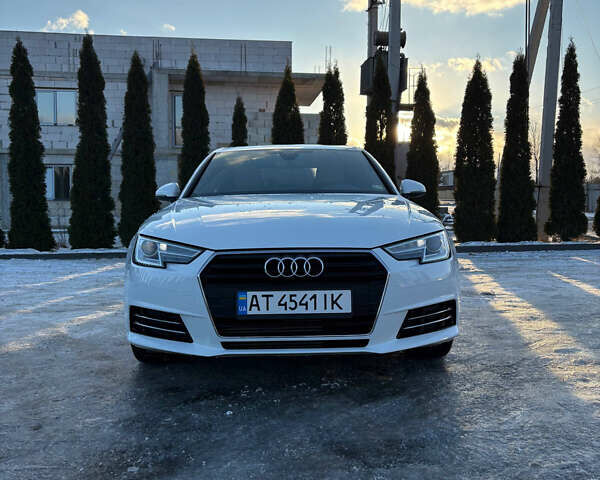 Белый Ауди А4, объемом двигателя 1.98 л и пробегом 151 тыс. км за 17300 $, фото 2 на Automoto.ua