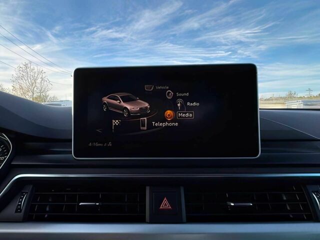 Білий Ауді А4, об'ємом двигуна 2 л та пробігом 59 тис. км за 7000 $, фото 10 на Automoto.ua