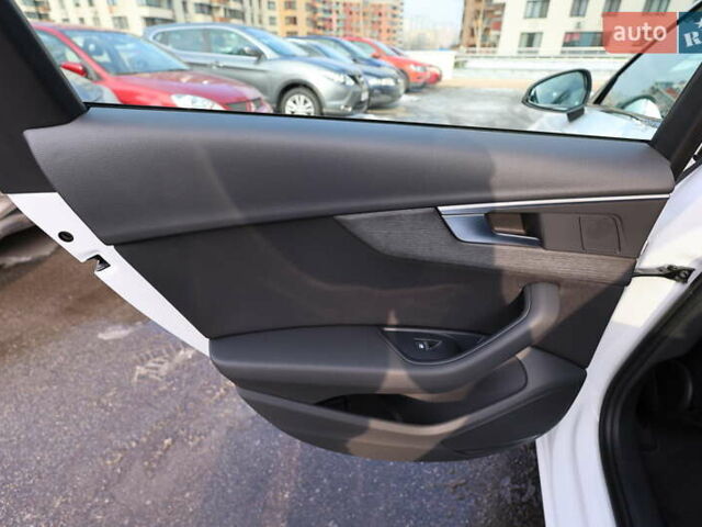 Білий Ауді А4, об'ємом двигуна 1.98 л та пробігом 67 тис. км за 26900 $, фото 14 на Automoto.ua