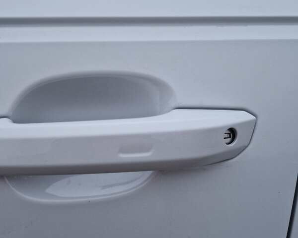 Білий Ауді А4, об'ємом двигуна 1.98 л та пробігом 158 тис. км за 25000 $, фото 20 на Automoto.ua