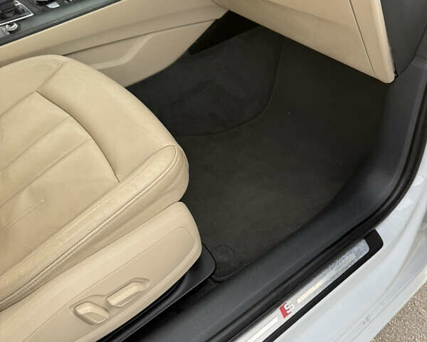 Белый Ауди А4, объемом двигателя 1.98 л и пробегом 137 тыс. км за 21500 $, фото 20 на Automoto.ua