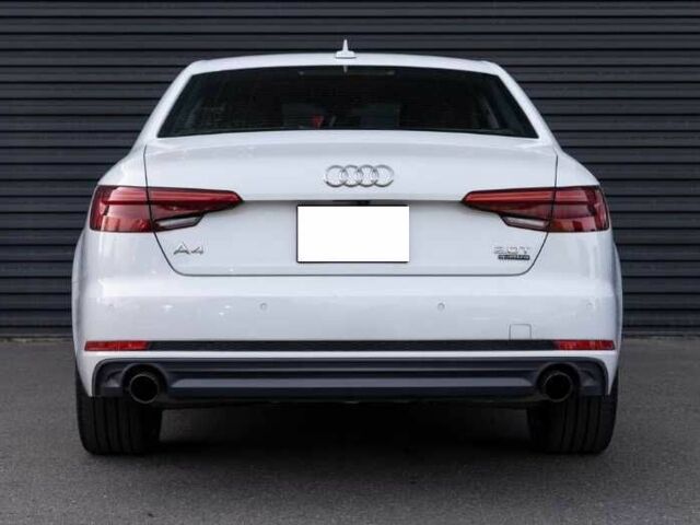 Білий Ауді А4, об'ємом двигуна 2 л та пробігом 43 тис. км за 14000 $, фото 5 на Automoto.ua